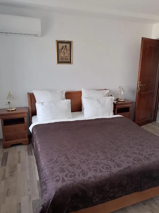Hotel Reginetta Suites Bucharest