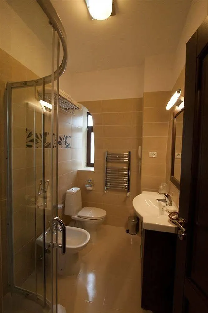 Reginetta Suites Bucharest 3*,  Romania