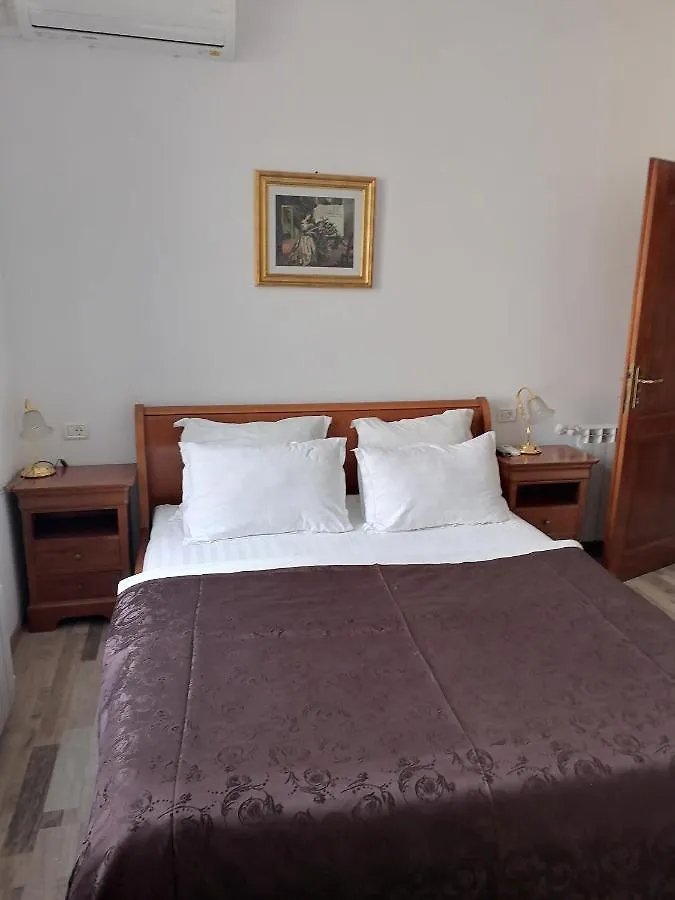 Reginetta Suites Bucharest