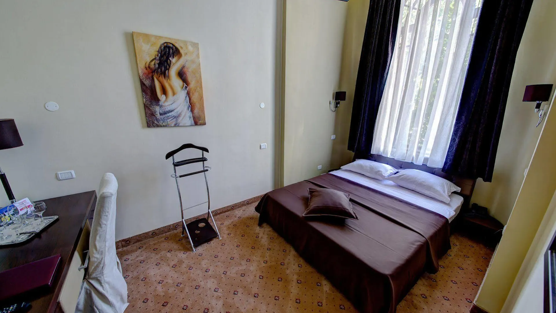 Reginetta Suites Bucharest Hotel