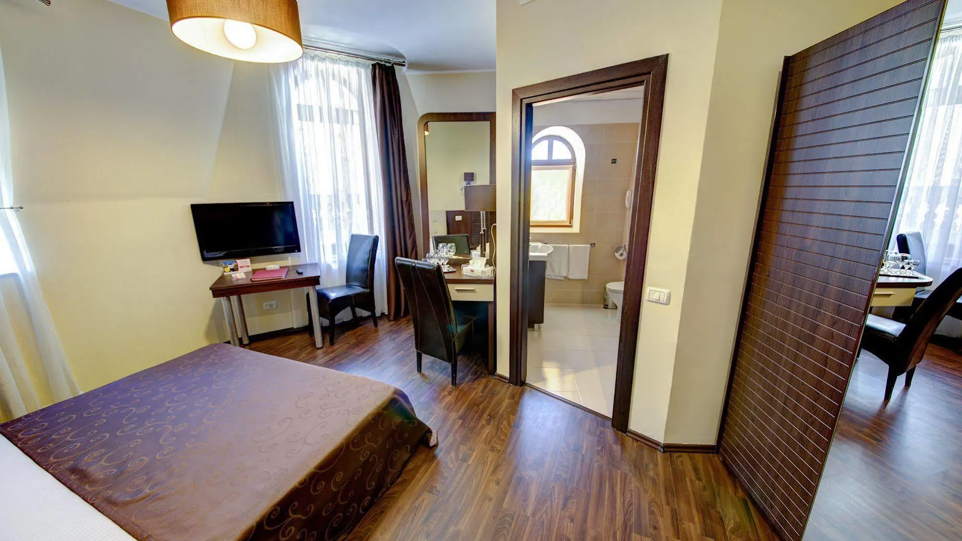 Reginetta Suites Bucharest